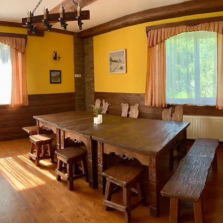 дім Villa Tukhlya