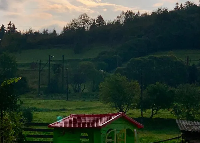 дім Tuhlja