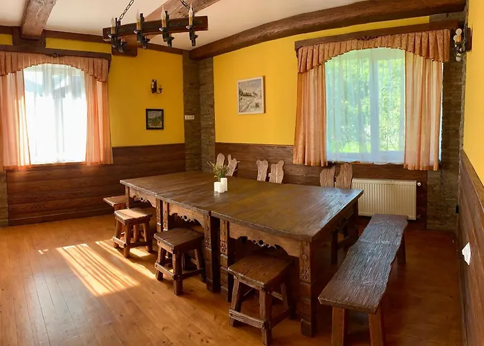 дім Villa Tuhlja